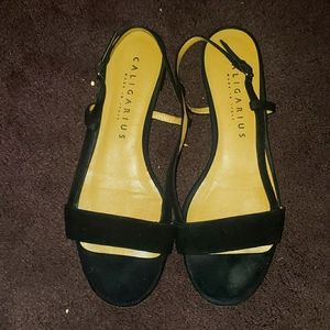Caligarius black strappy sandals sz 8.5